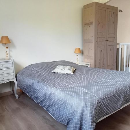 Bed and Breakfast Chez Cecile Et Jean-No Gan Екстер'єр фото